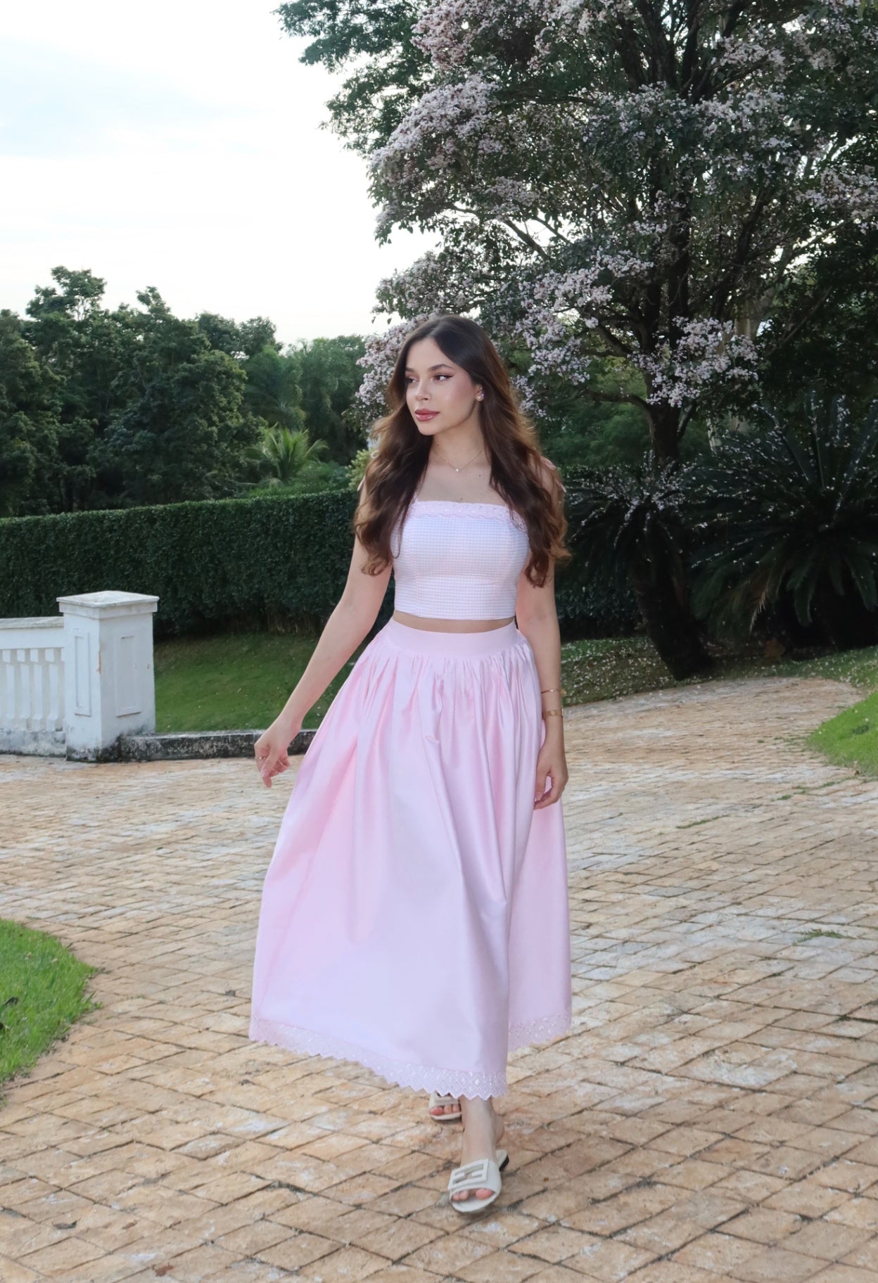Mulher Leblour em movimento